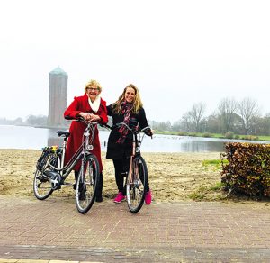 https://aalsmeer.pvda.nl/nieuws/fietsers-janny-en-marieke-trekken-aan-bel/